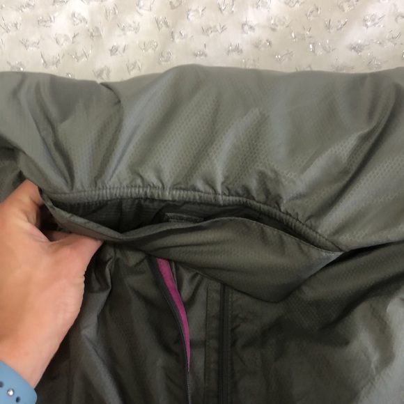 Nike jacket - Picture 3 of 9